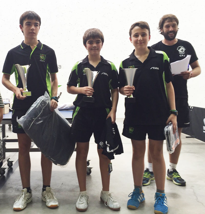 El Tenis de Mesa Navarro brilla en el Torneo de Calahorra.